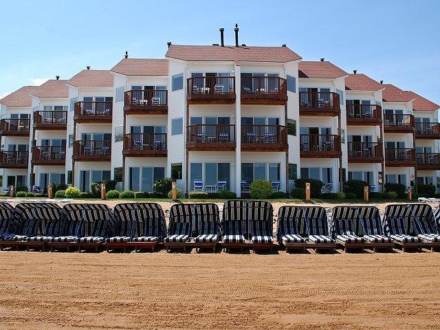 The Beach Condominium Hotel Resort Traverse City Exterior photo